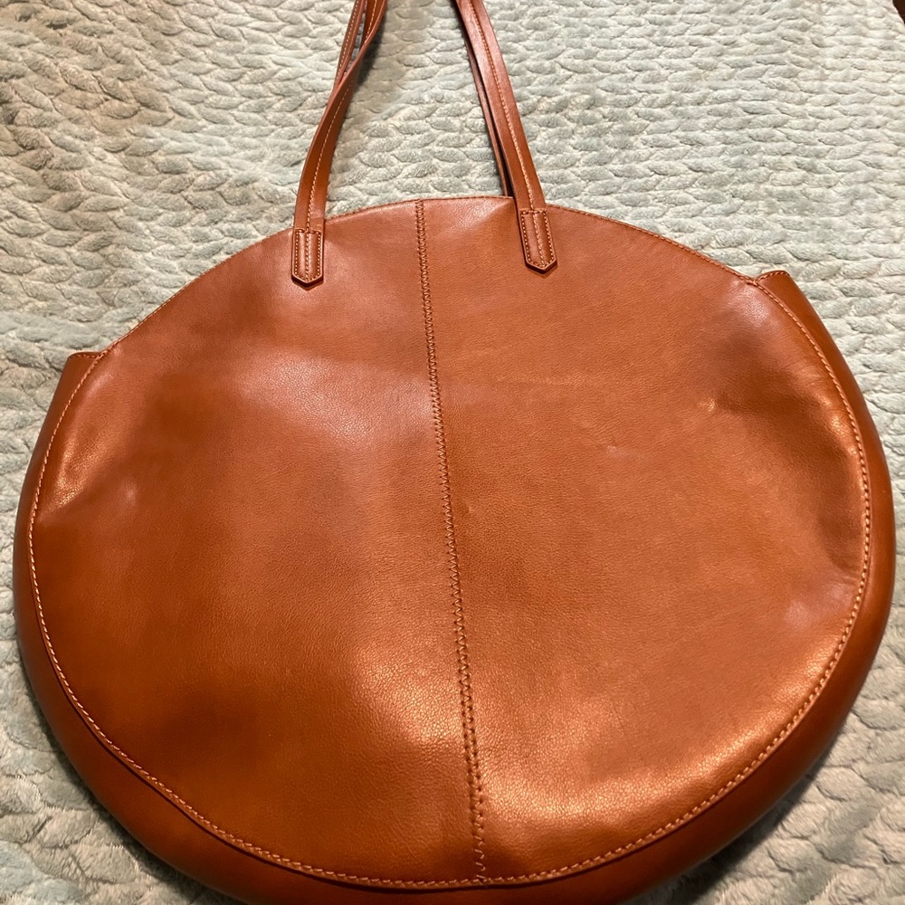 Universal Thread Large Round Tan Tote Bag